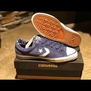 BNWT Men’s Converse star player 10.5